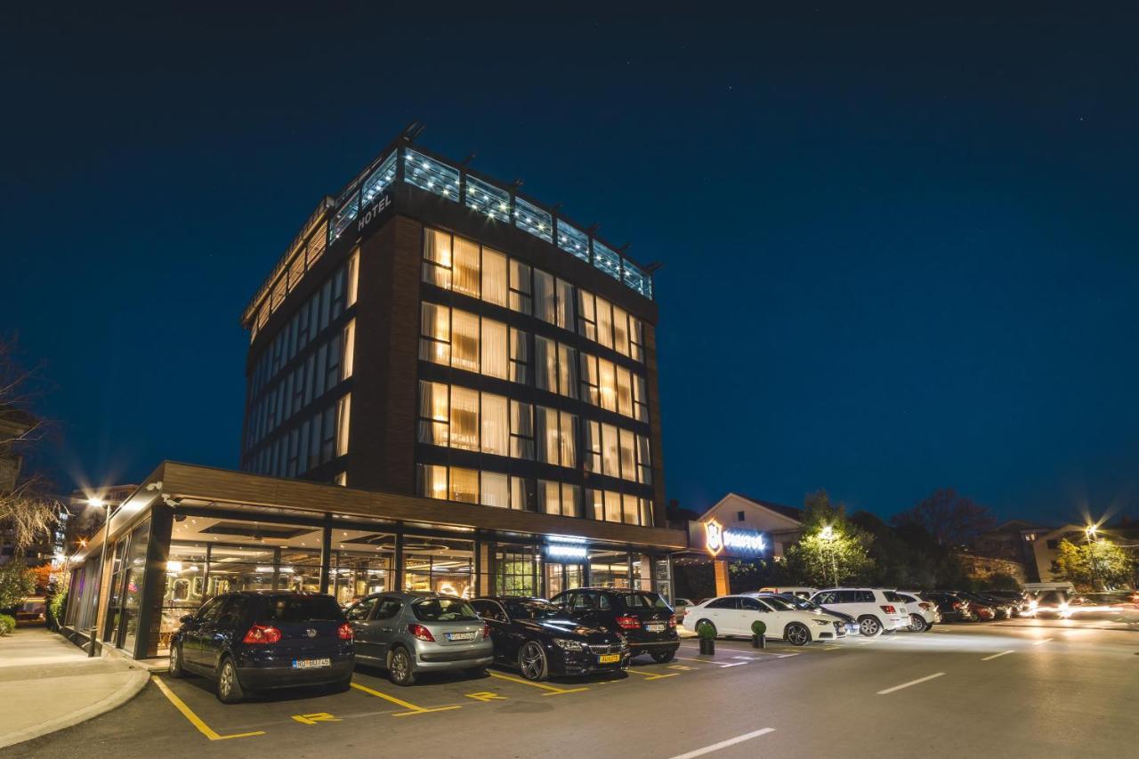 Bristol Hotel Podgorica Exterior foto